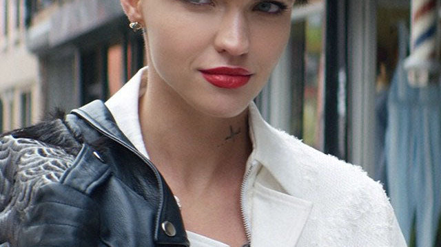 Maybelline New York Ruby Rose ft Gigi Hadid