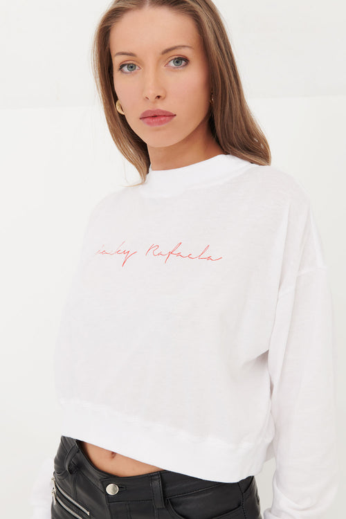 Script Crop White
